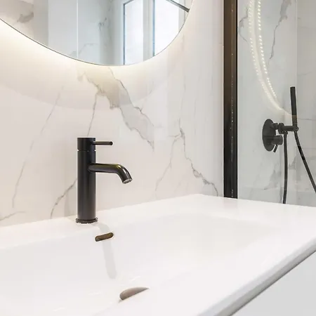 Appartement Stunning & Modern - Eiffel Tower - 2br4p Paris
